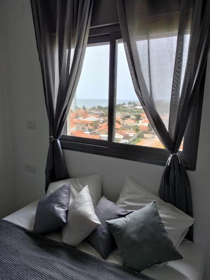 Sea& Sun Apartman Hadera Kültér fotó