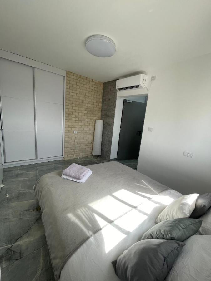 Sea& Sun Apartman Hadera Kültér fotó